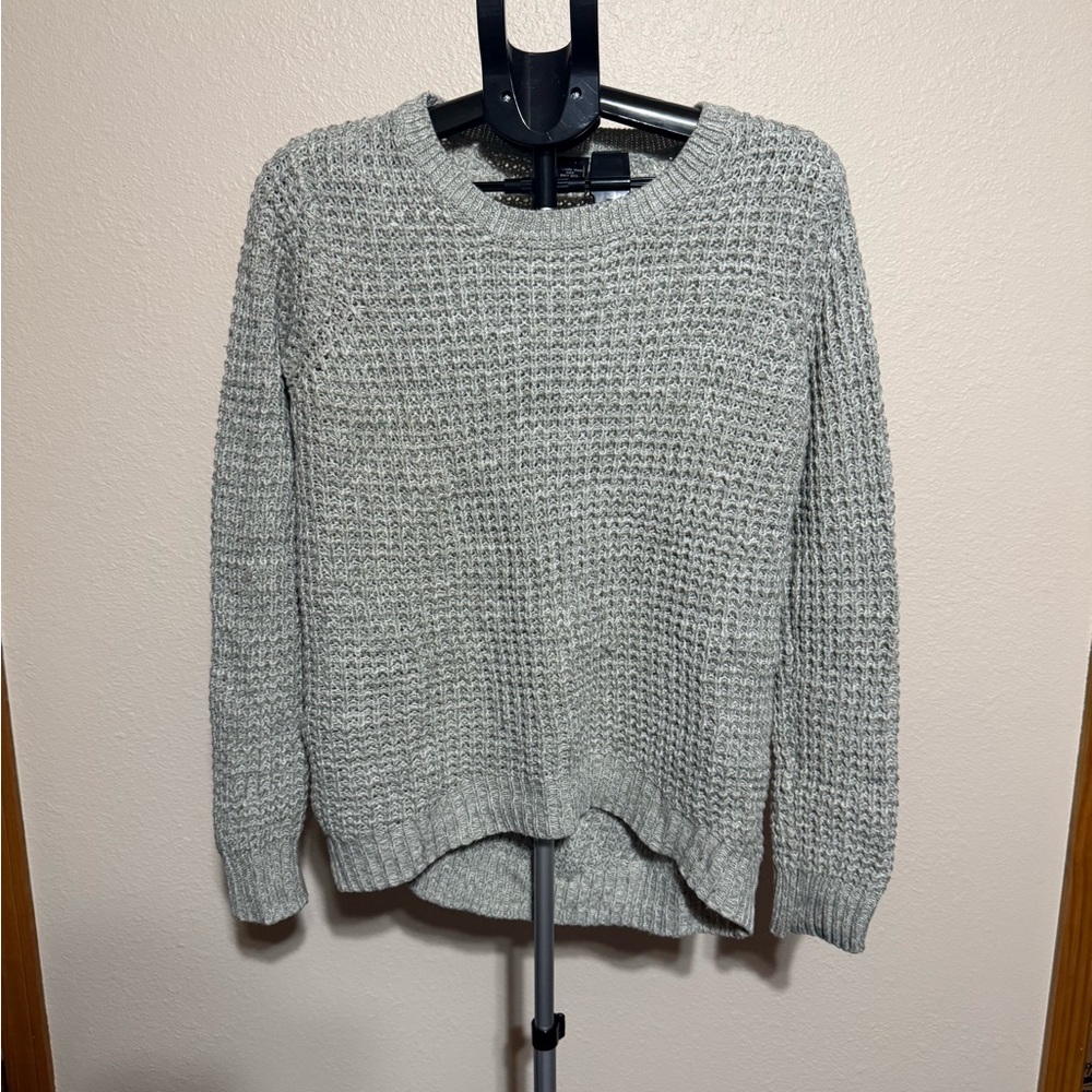 Rue21 Textured Gray Crew‎ Neck Sweater